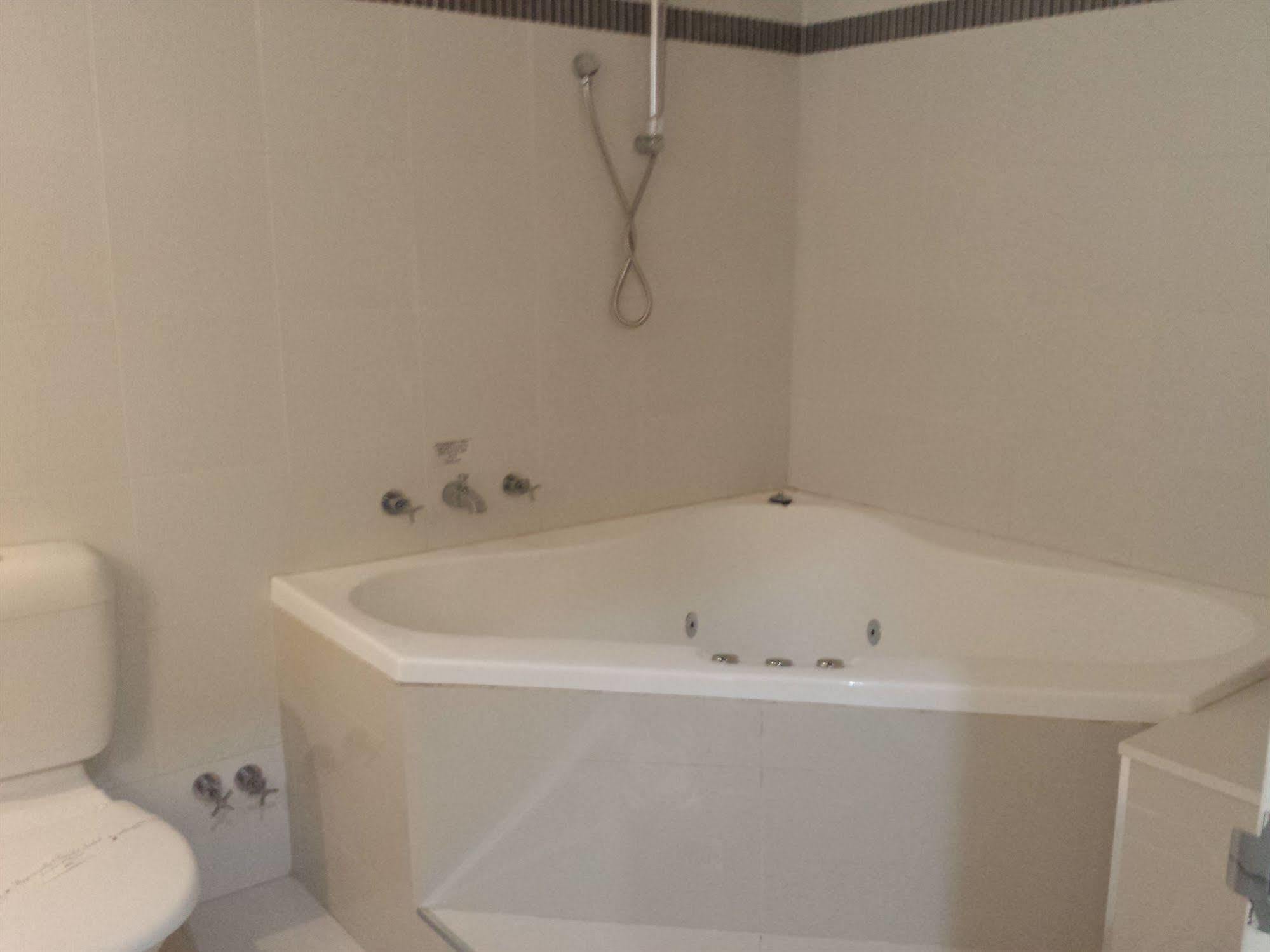Hotel Comfort Towradgi 3*